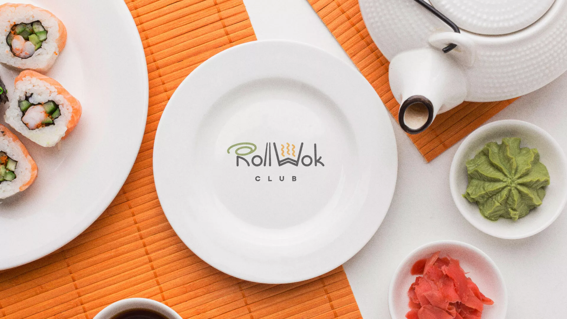 Разработка логотипа и фирменного стиля суши-бара «Roll Wok Club» в Гавриловом-Яме